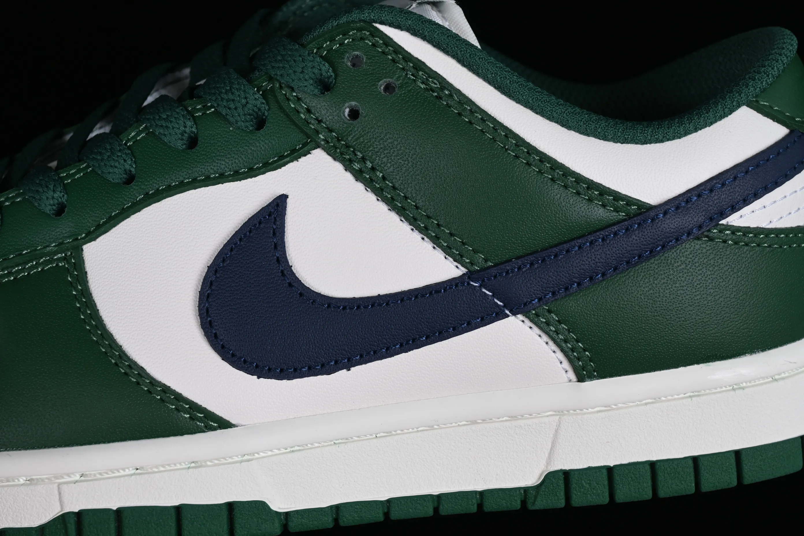 All categories Nk SB Dunk series Nk SB Dunk Low low-top sneakers Nk Dunk Low "Gorge Green" retro white and green SB low-top sports and leisure sneakers DD1503-300